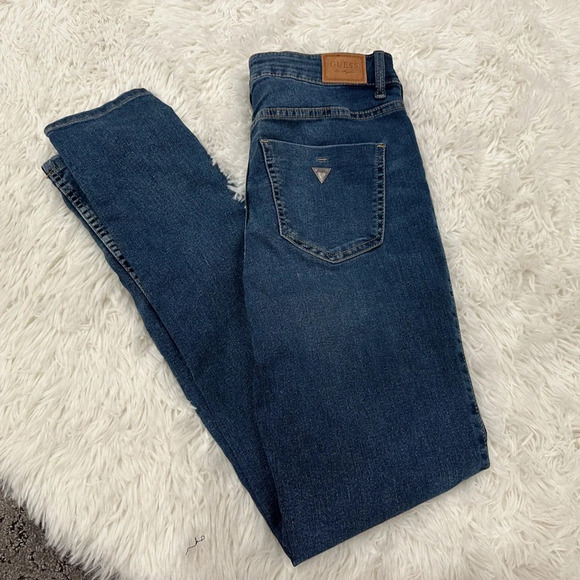 Guess high rise skinny jeans| size 27 - Picture 4 of 9